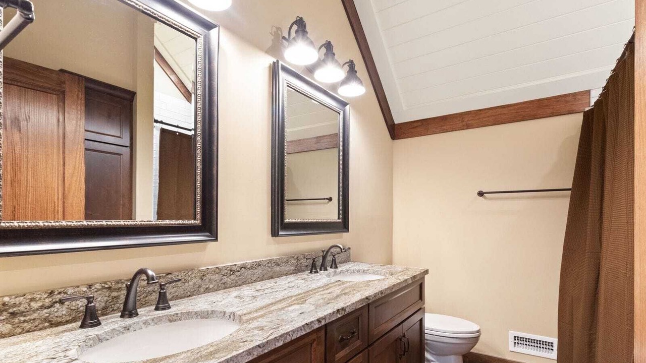 Photo of Bathroom in Beech Mountain