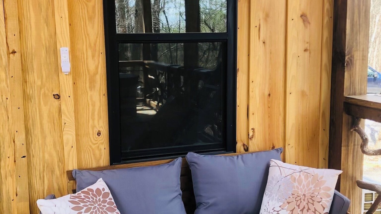 Photo of Patio Balcony in Adairsville