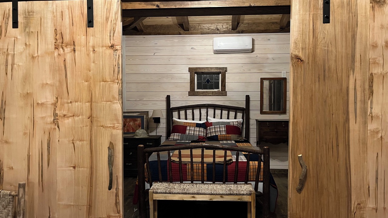 Photo of Bedroom in Adairsville