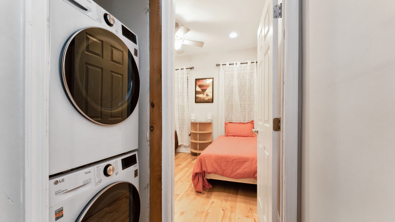 Photo of Bedroom in Downtown Baltimore