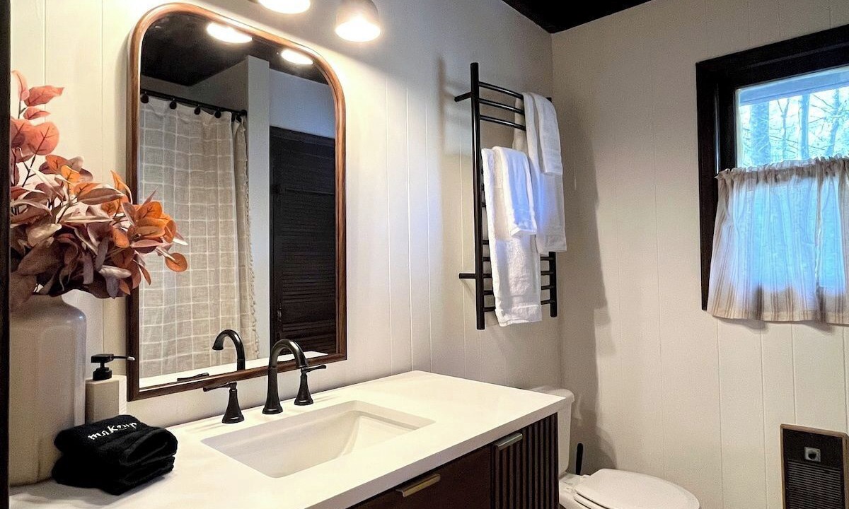 Photo of Bathroom in Mill Ridge