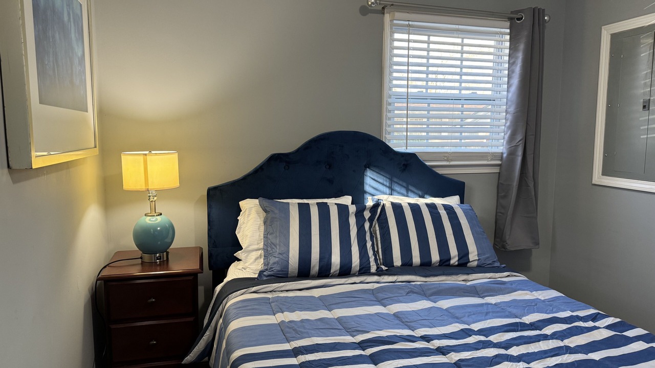 Photo of Bedroom in Cave Spring
