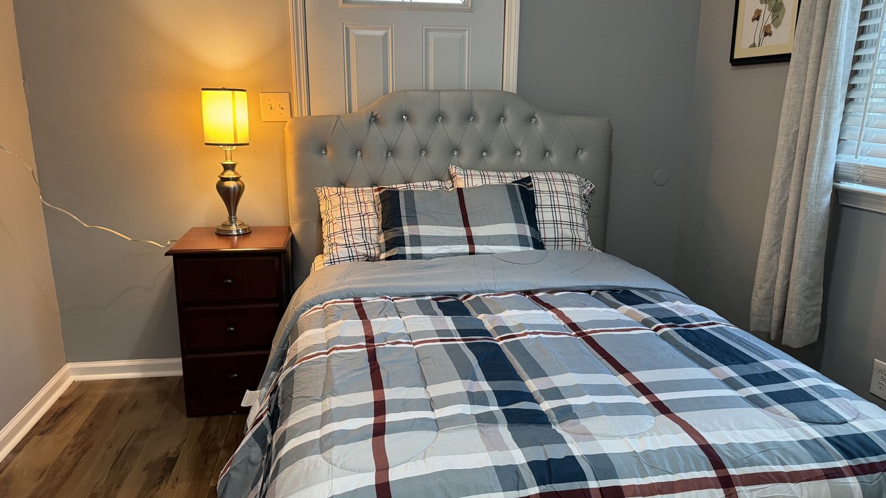 Photo of Bedroom in Cave Spring