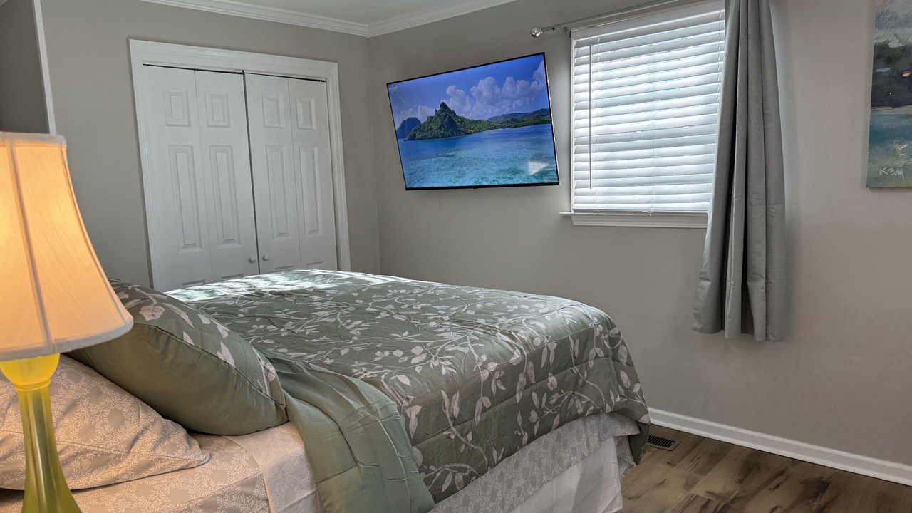 Photo of Bedroom in Cave Spring