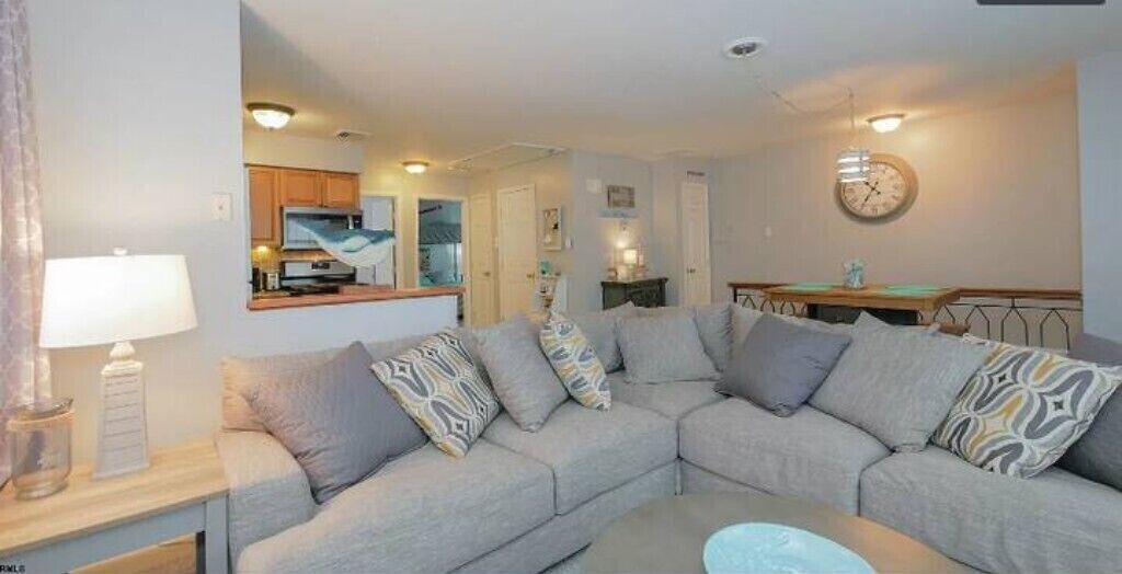 Photo of Livingroom in Margate City