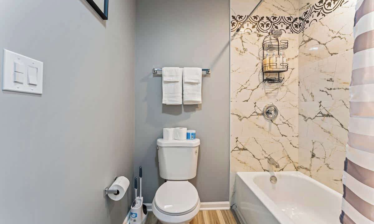 Photo of Bathroom in Gages Lake
