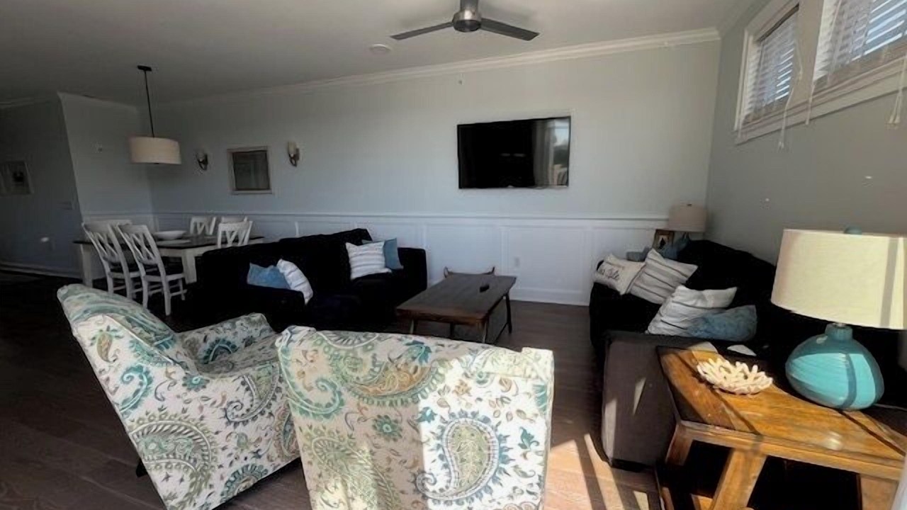 Photo of Livingroom in Townsend's Inlet