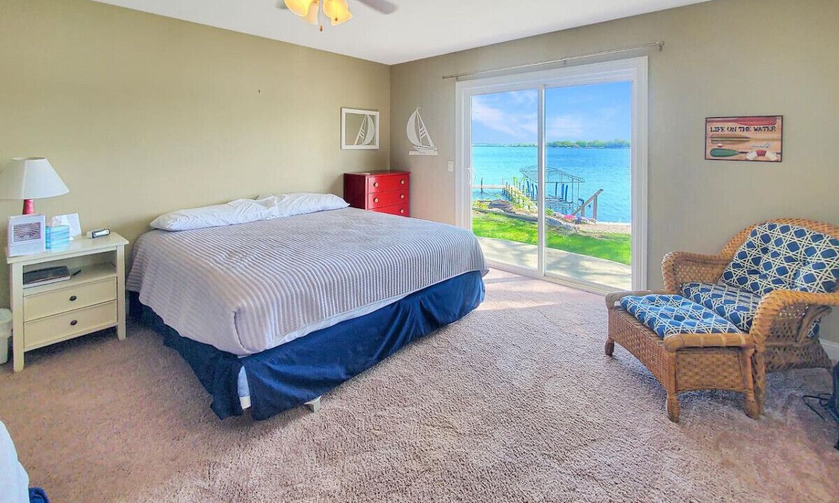Photo of Bedroom in Arnolds Park