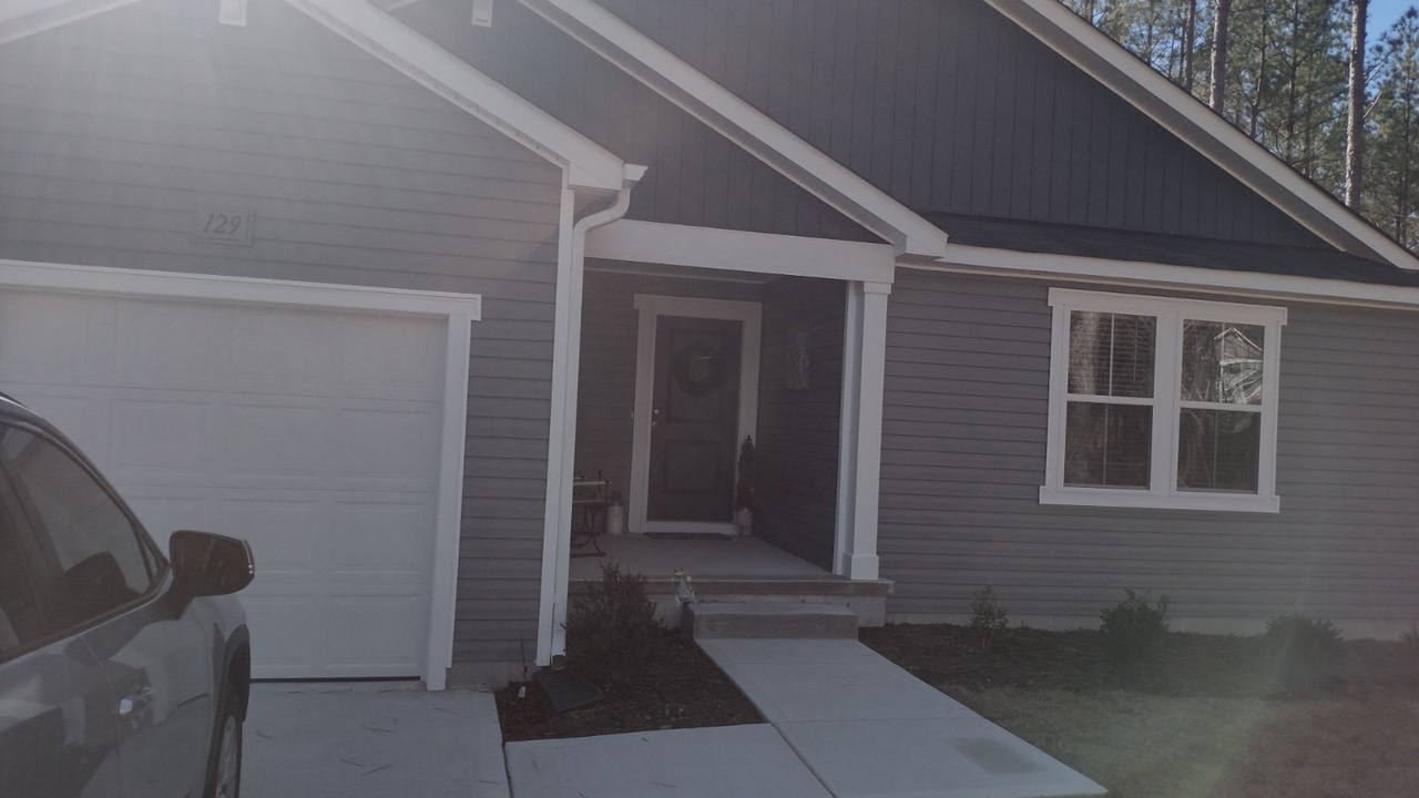 Photo of Outdoor in Olivia