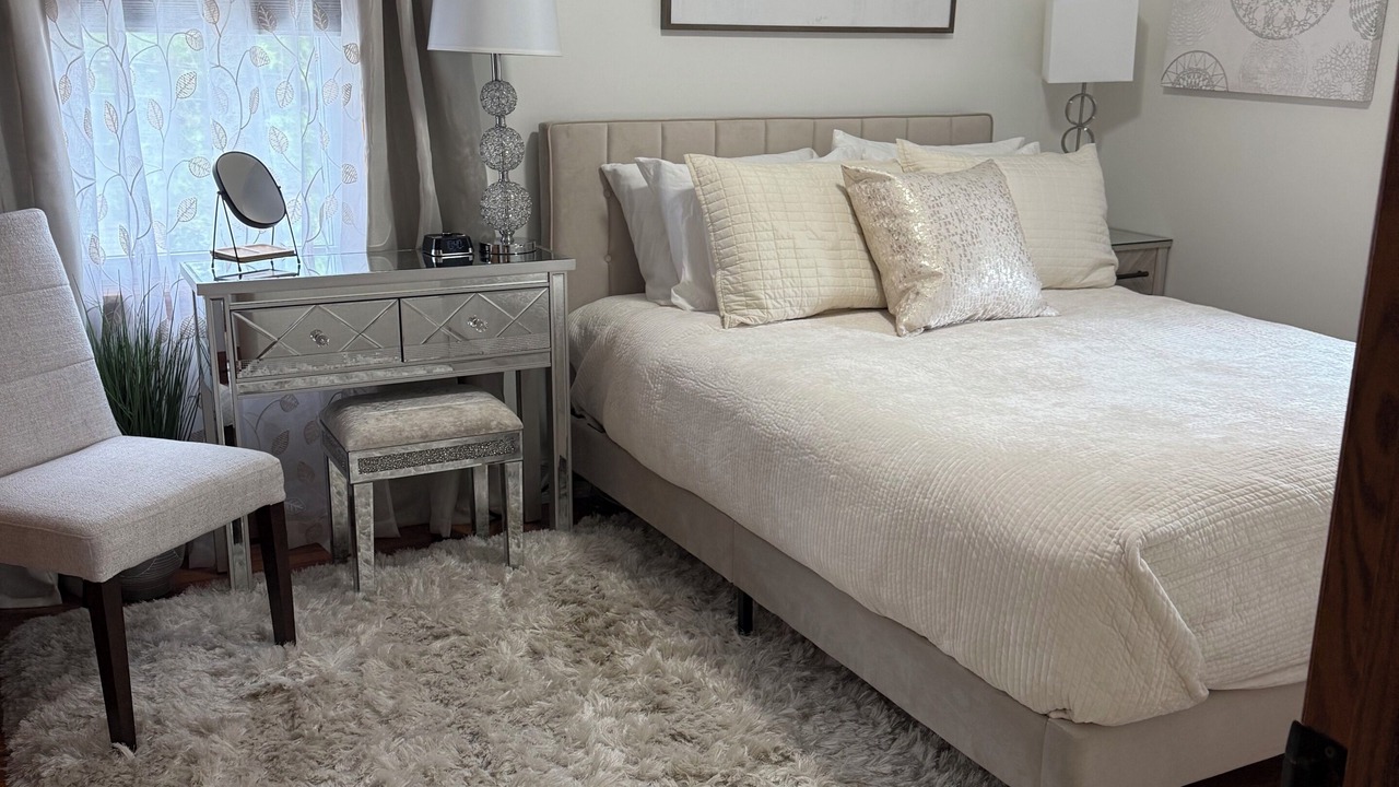 Photo of Bedroom in Dubuque