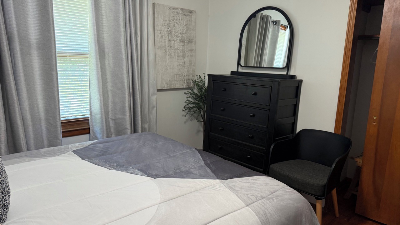 Photo of Bedroom in Dubuque