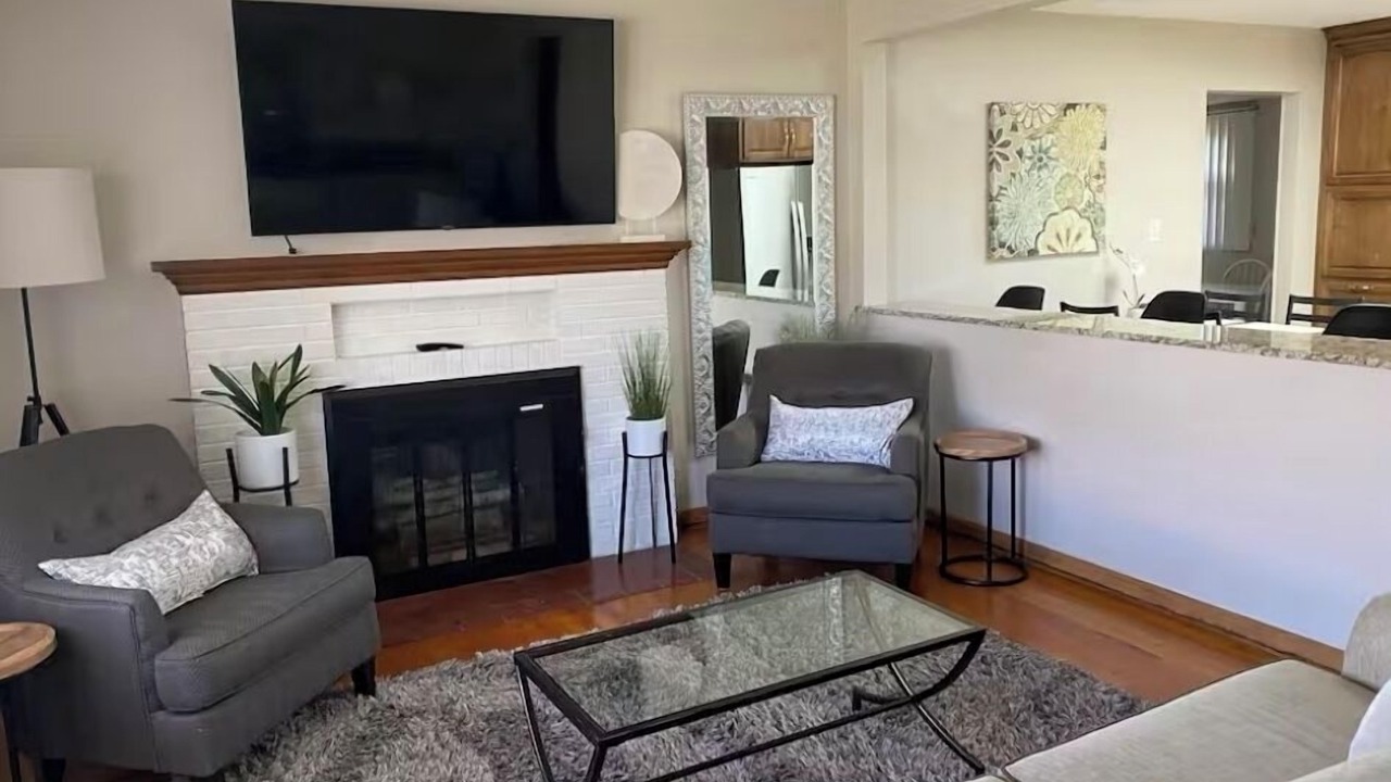 Photo of Livingroom in Dubuque
