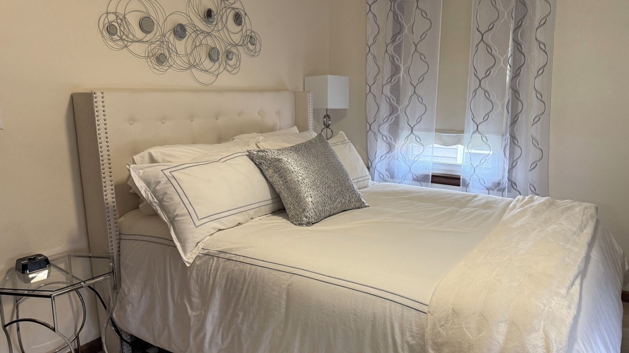 Photo of Bedroom in Dubuque