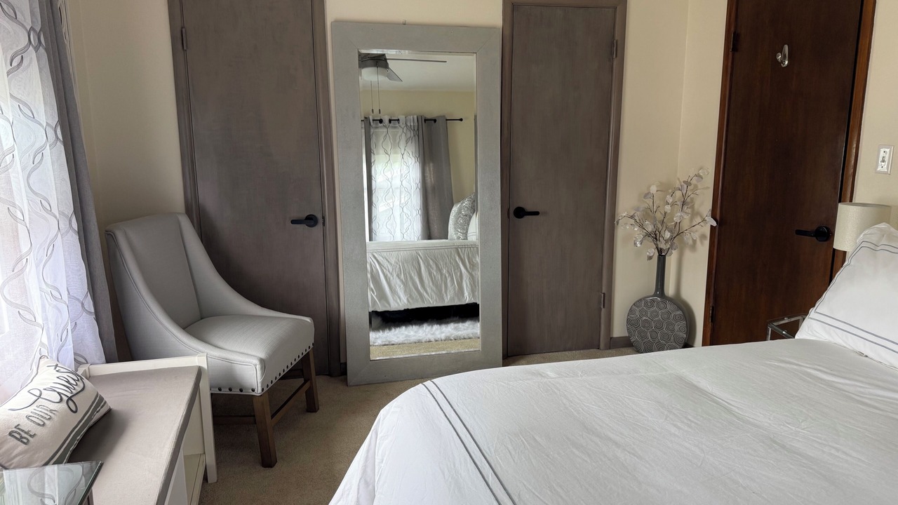 Photo of Bedroom in Dubuque