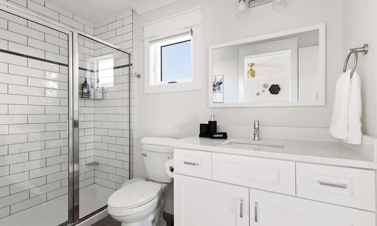 Photo of Bathroom in River District