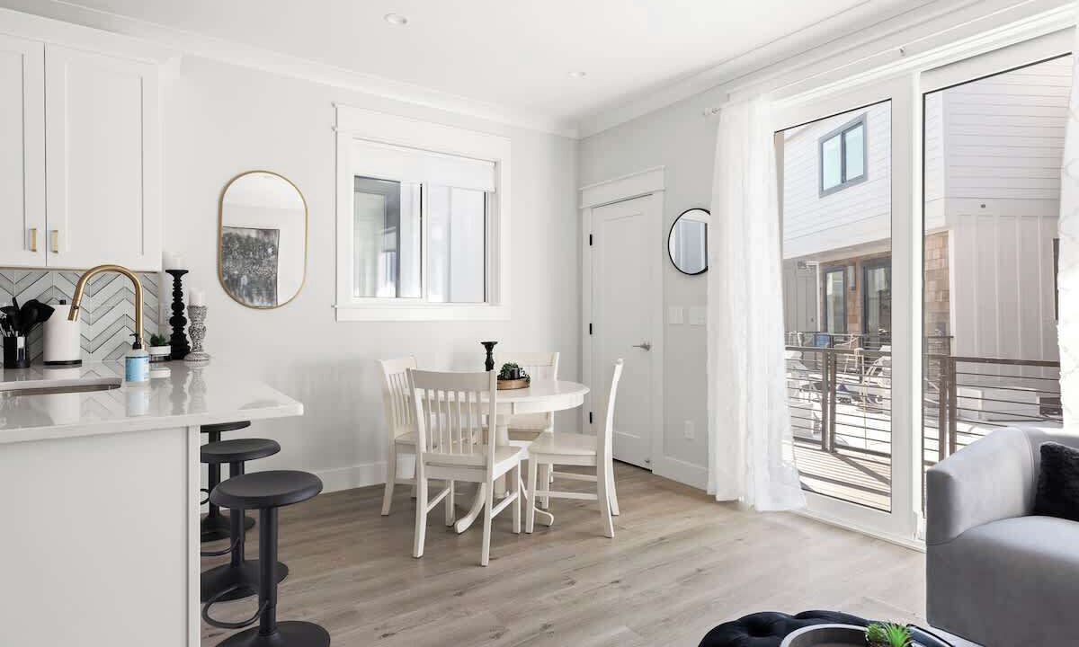 Photo of Livingroom in River District
