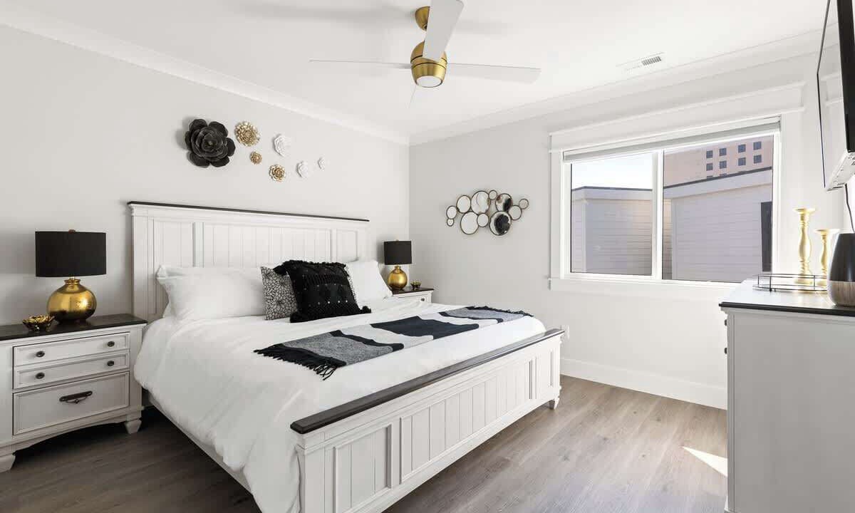 Photo of Bedroom in River District