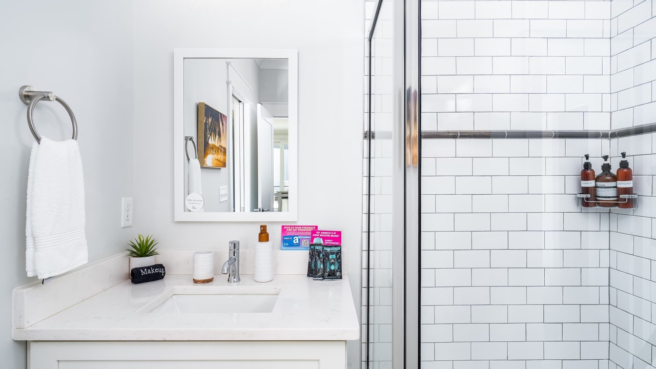 Photo of Bathroom in River District