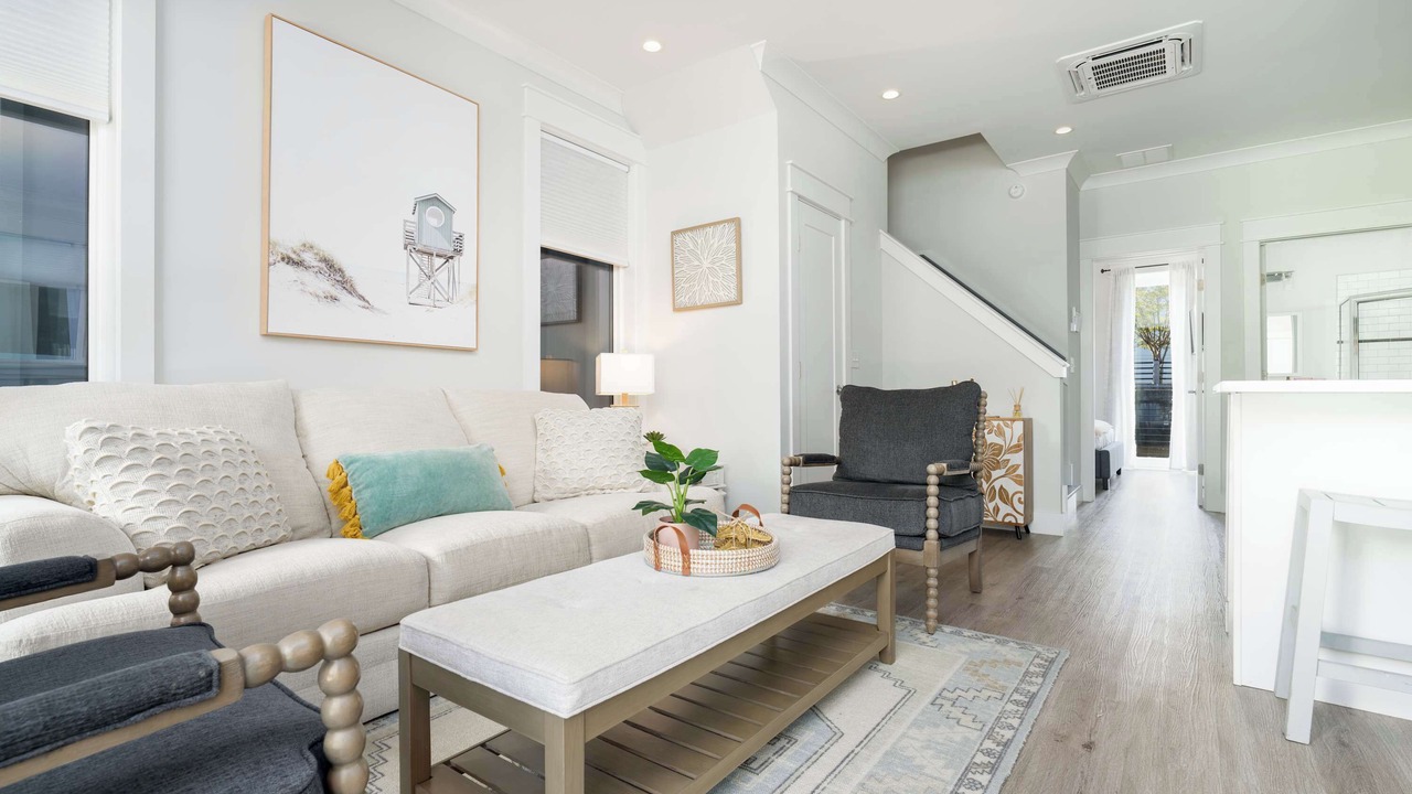 Photo of Livingroom in River District