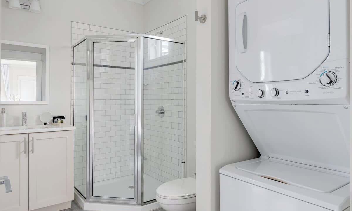 Photo of Bathroom in River District