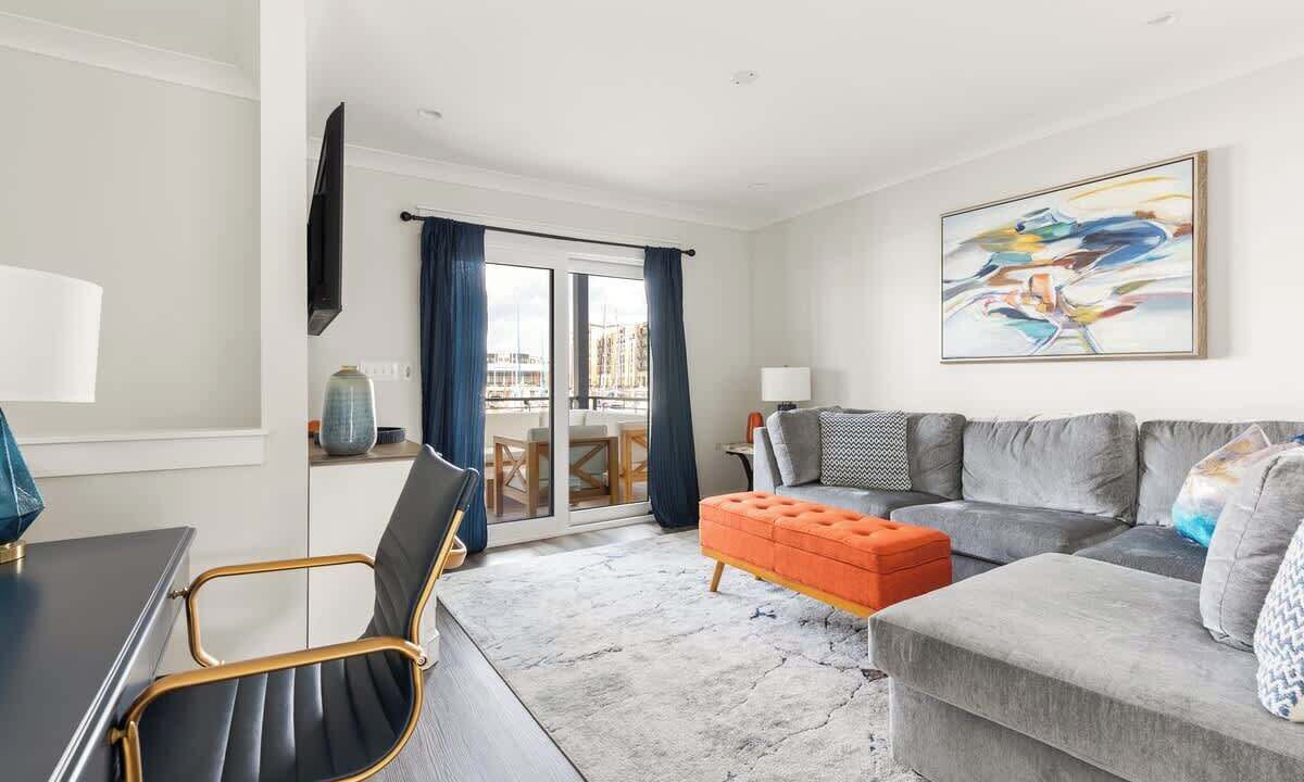 Photo of Livingroom in River District