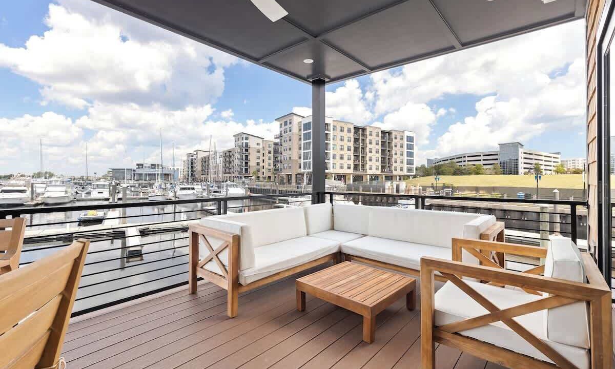 Photo of Patio Balcony in River District