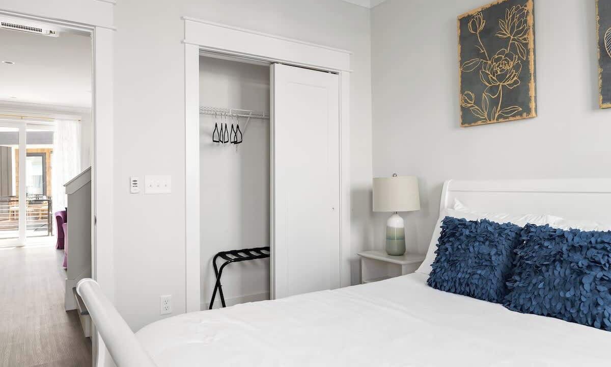 Photo of Bedroom in River District