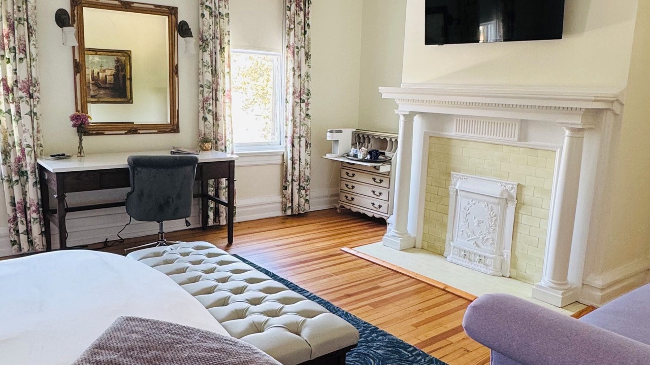 Photo of Bedroom in LaGrange