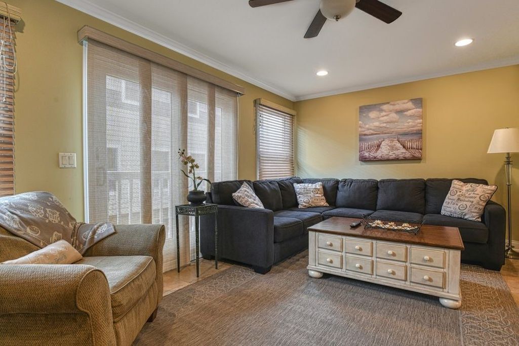 Photo of Livingroom in Ortley Beach
