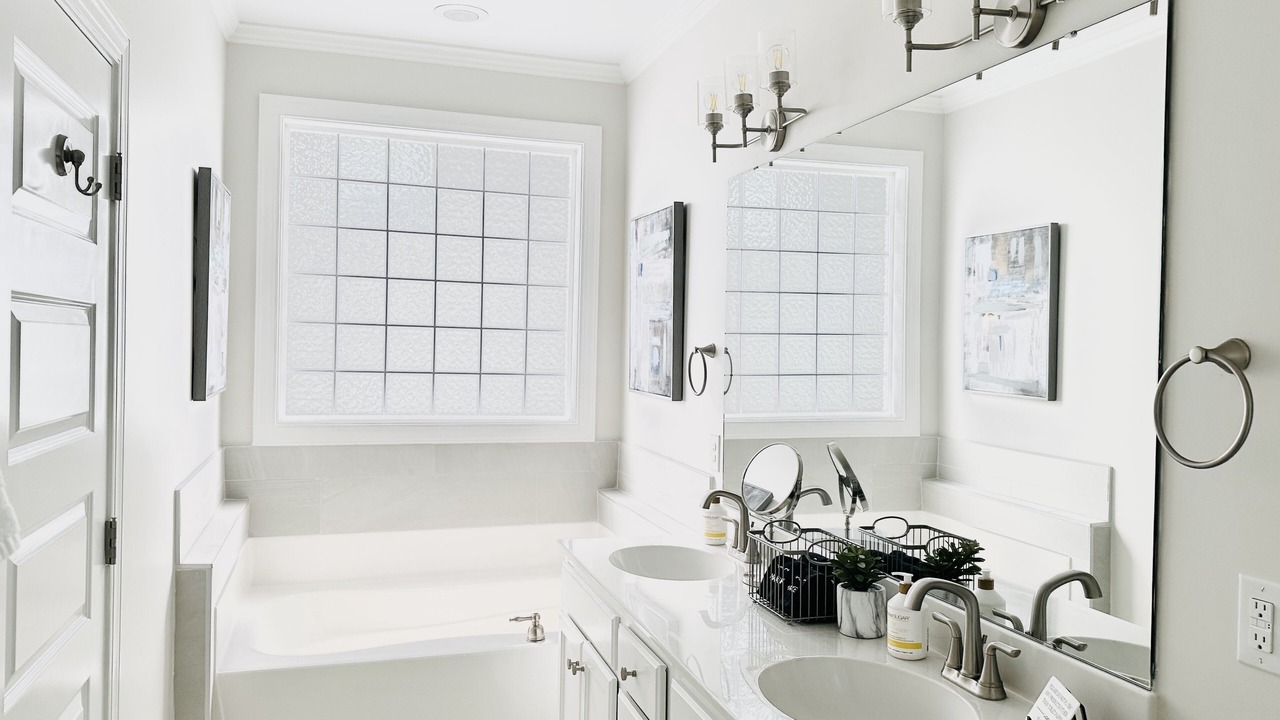 Photo of Bathroom in Apex