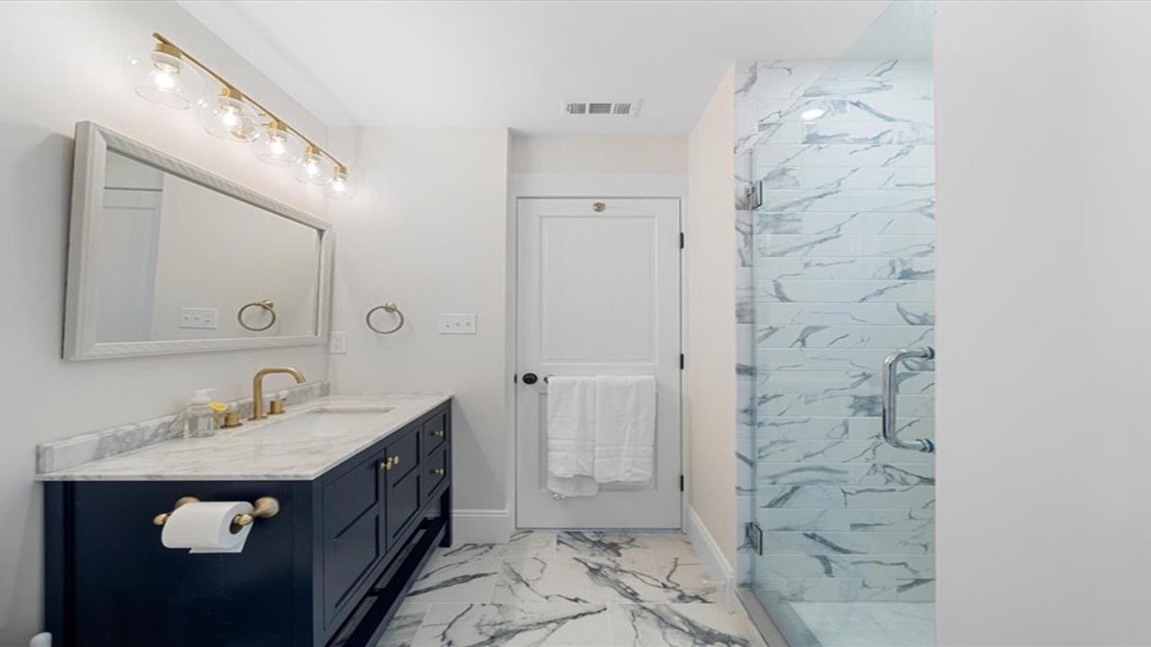 Photo of Bathroom in Stone Harbor