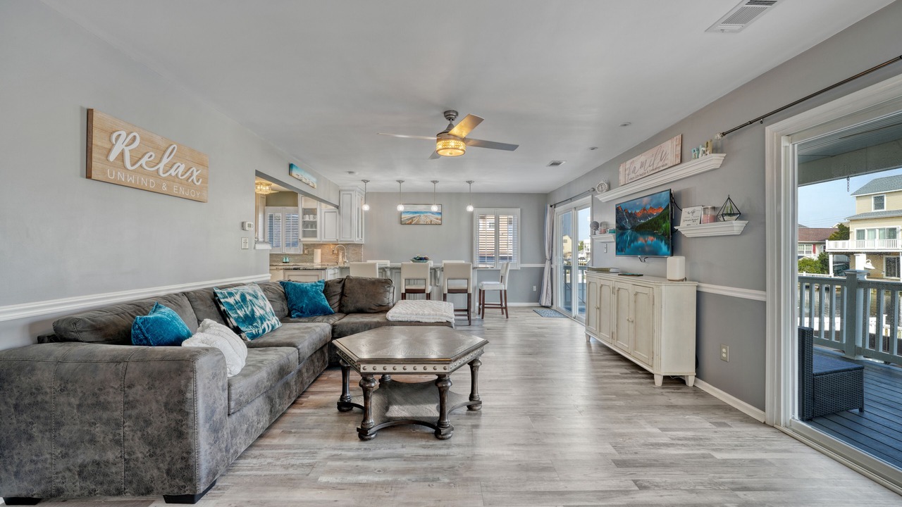 Photo of Livingroom in Beach Haven West