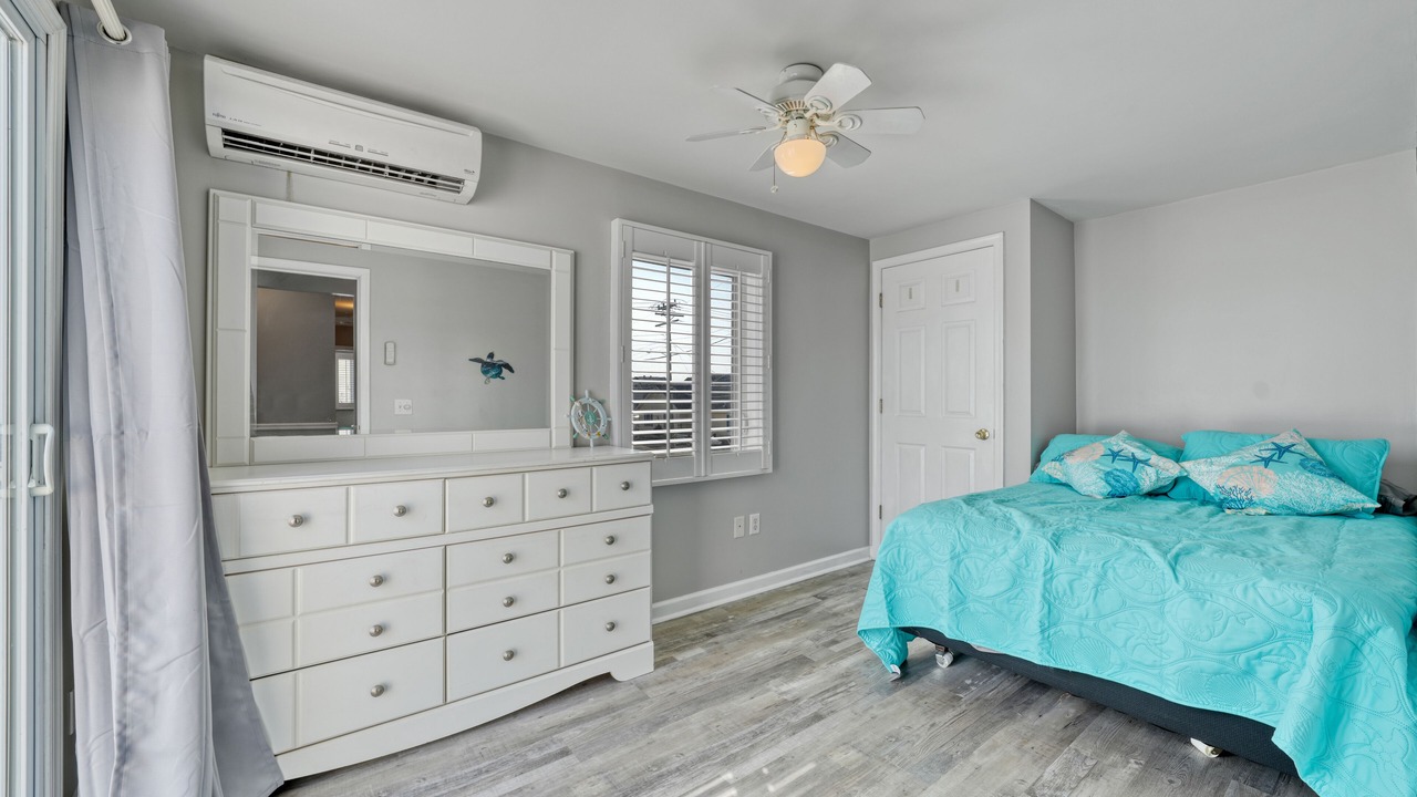 Photo of Bedroom in Beach Haven West