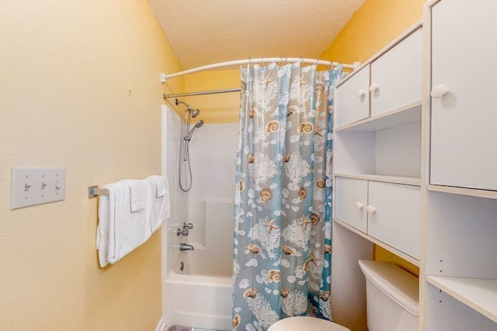 Photo of Bathroom in Caine Woods