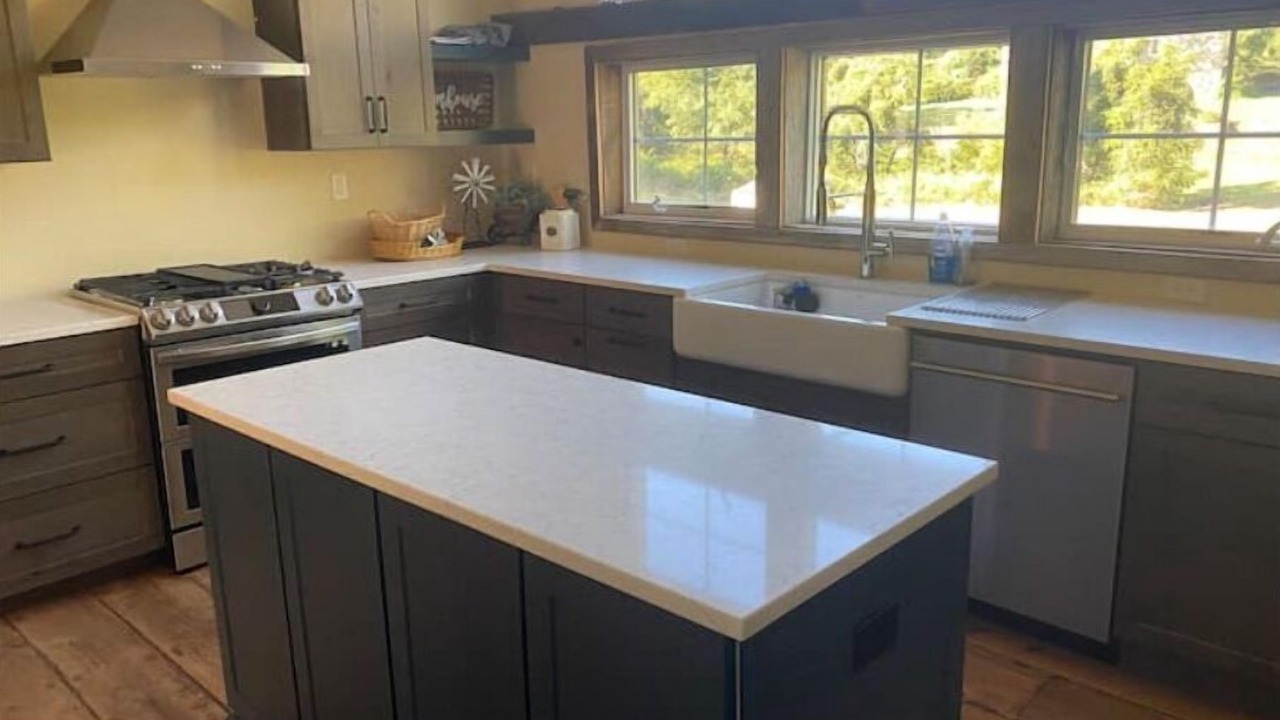 Photo of Kitchen in Round Hill