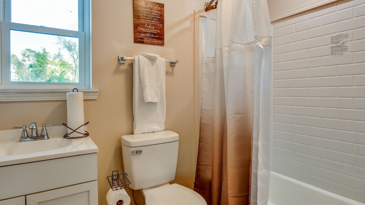 Photo of Bathroom in Macon County