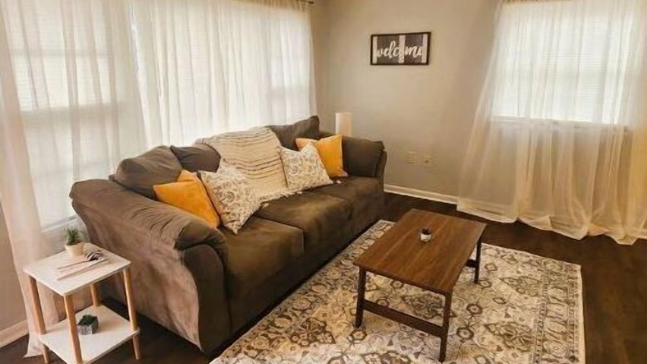 Photo of Livingroom in Hamilton