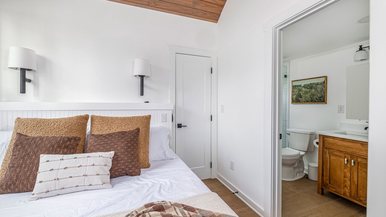 Photo of Bedroom in Tracy City