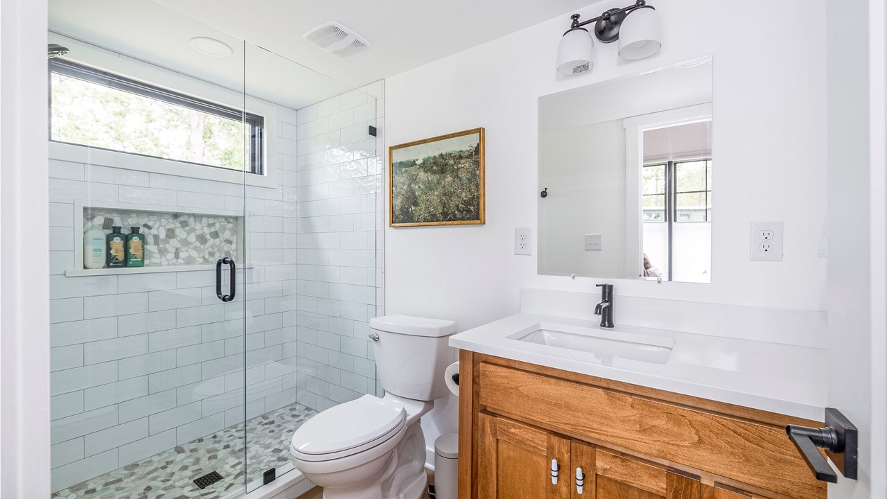Photo of Bathroom in Tracy City