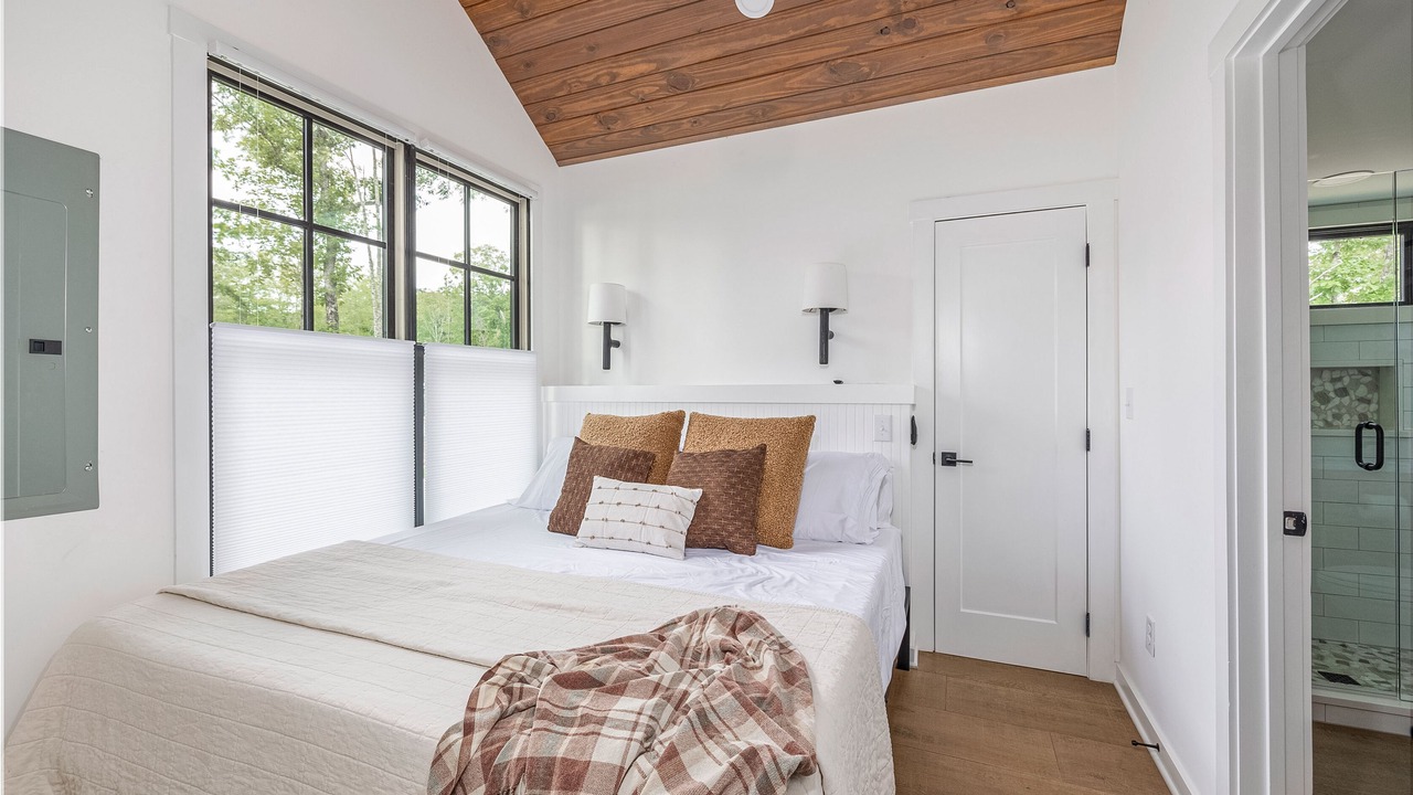 Photo of Bedroom in Tracy City