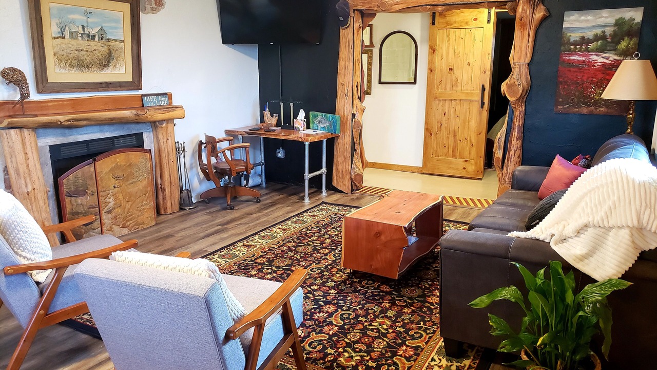 Photo of Livingroom in Guntersville