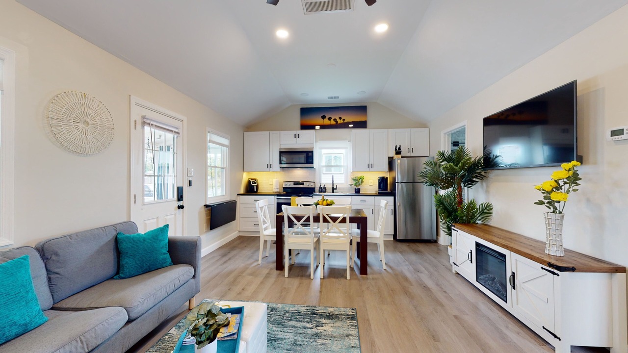 Photo of Livingroom in Chesapeake Beach