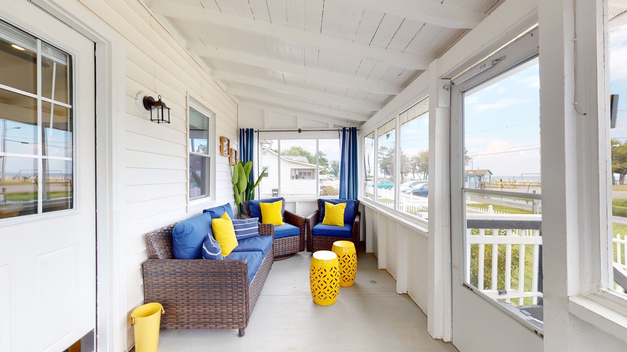 Photo of Livingroom in Chesapeake Beach
