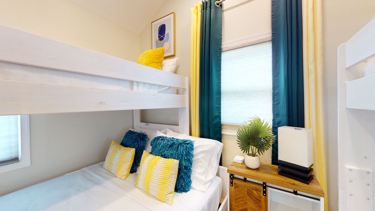 Photo of Bedroom in Chesapeake Beach