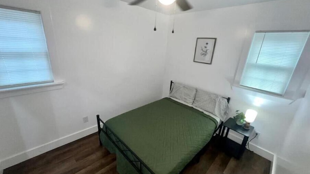 Photo of Bedroom in Albertville