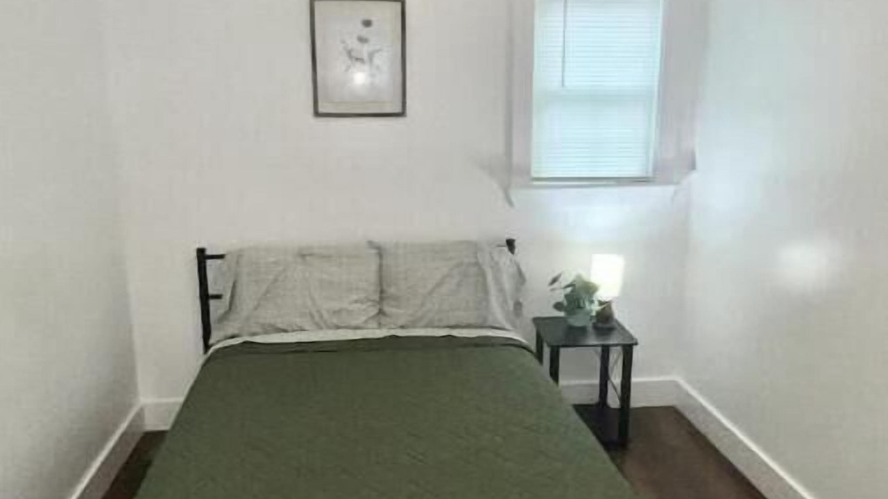 Photo of Bedroom in Albertville