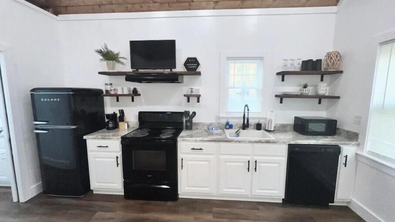 Photo of Kitchen in Albertville