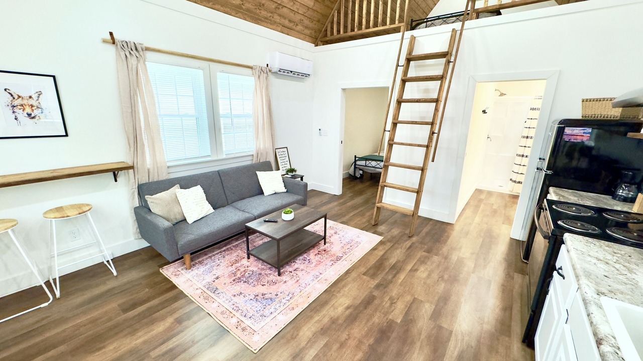 Photo of Livingroom in Albertville