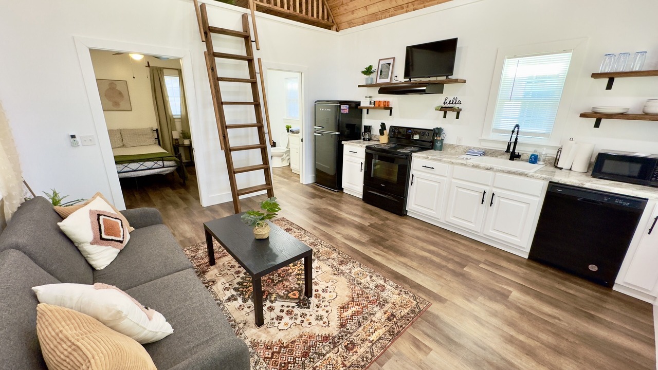 Photo of Livingroom in Albertville