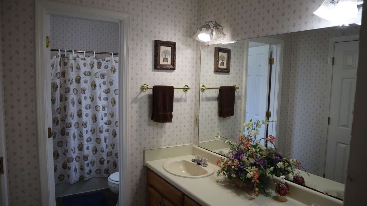Photo of Bathroom in Mount Berry
